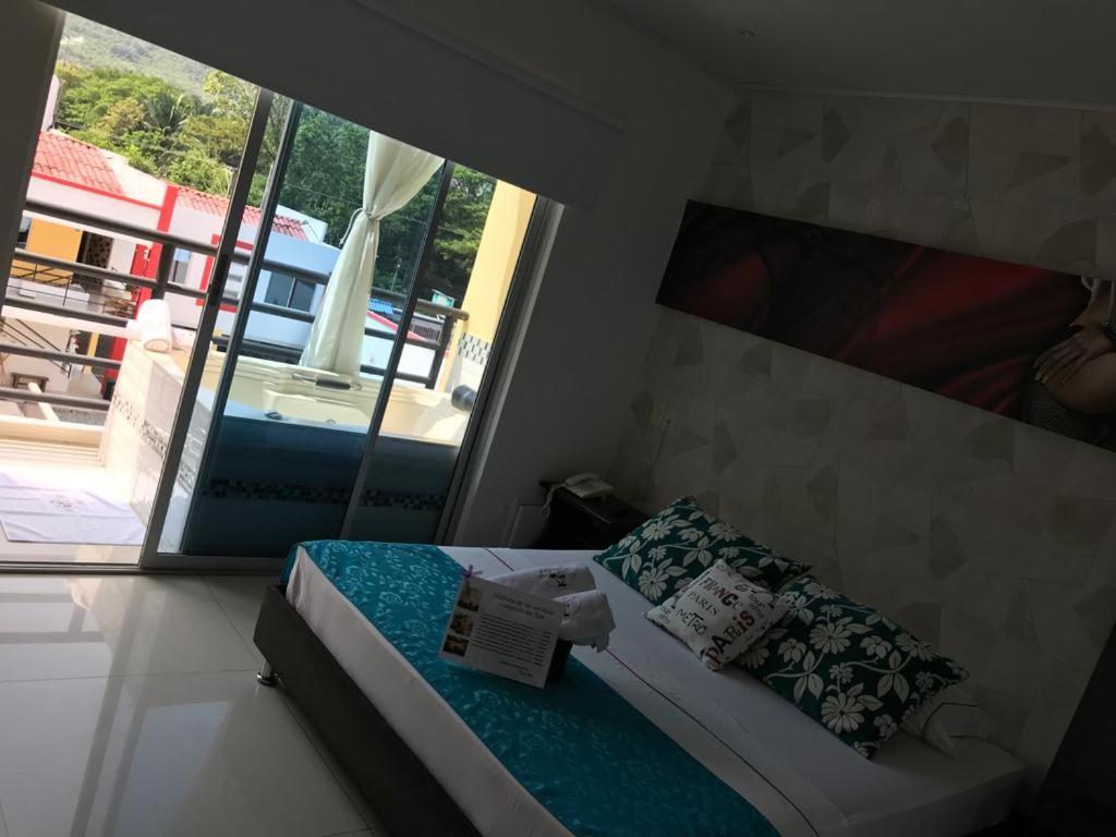 Отель Bora Bora Adults Only Мельгар Экстерьер фото