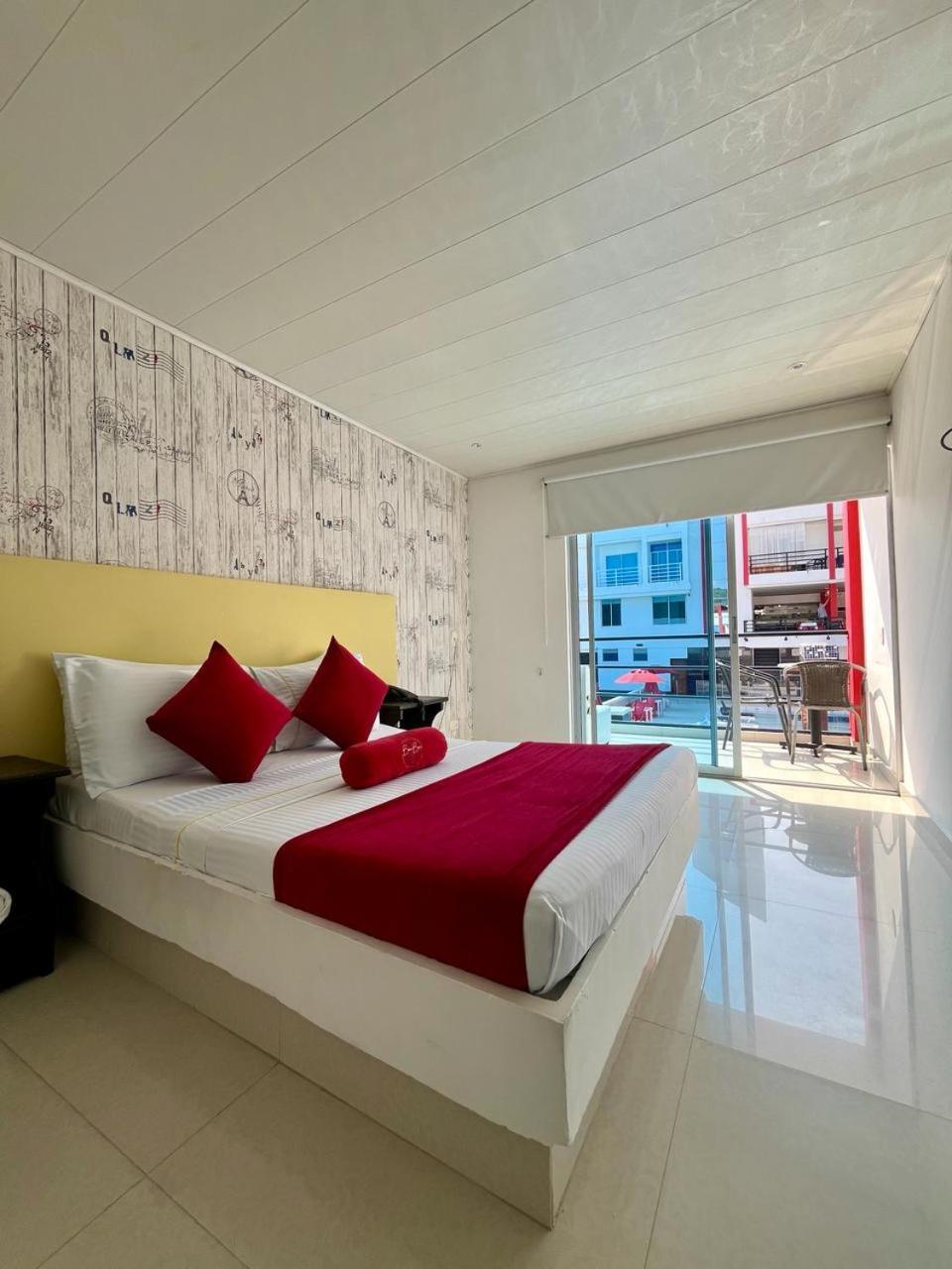 Отель Bora Bora Adults Only Мельгар Экстерьер фото